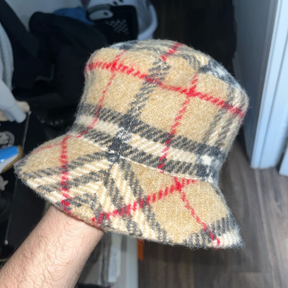 Burberry Nova Check Print 100% Wool Bucket Hat - Picture 2 of 4